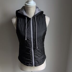 City Streets Black Hooded Puffer Vest